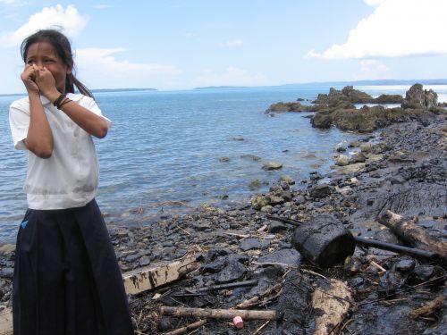 2006 oil spill, Guimaras Island, Philippines